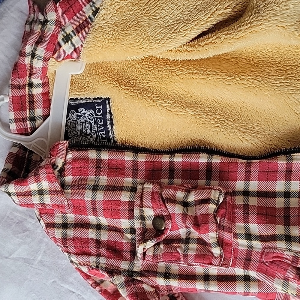 Travellers boy size 4 shirt w interior shearly